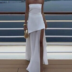 Elegant Strapless Chiffon Maxi Dress – High Slit, Flowing Scarf Detail,